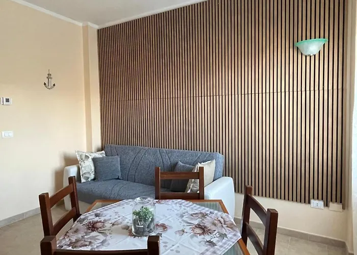 Il Tramonto Apartment *